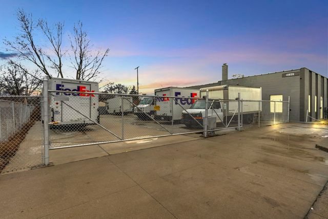 More Photos Of 13920 E 9 Mile Rd, Warren Warehouse For Lease