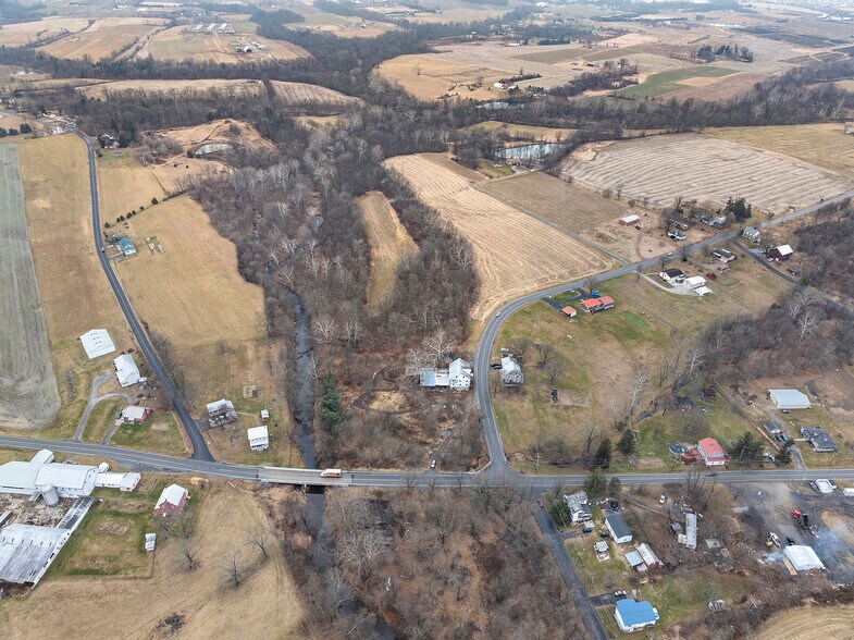 More Photos Of 624 Center Mills Rd, Aspers Specialty For Sale