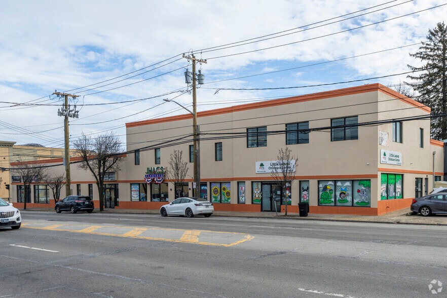 More Photos Of , Mineola General Retail For Sale
