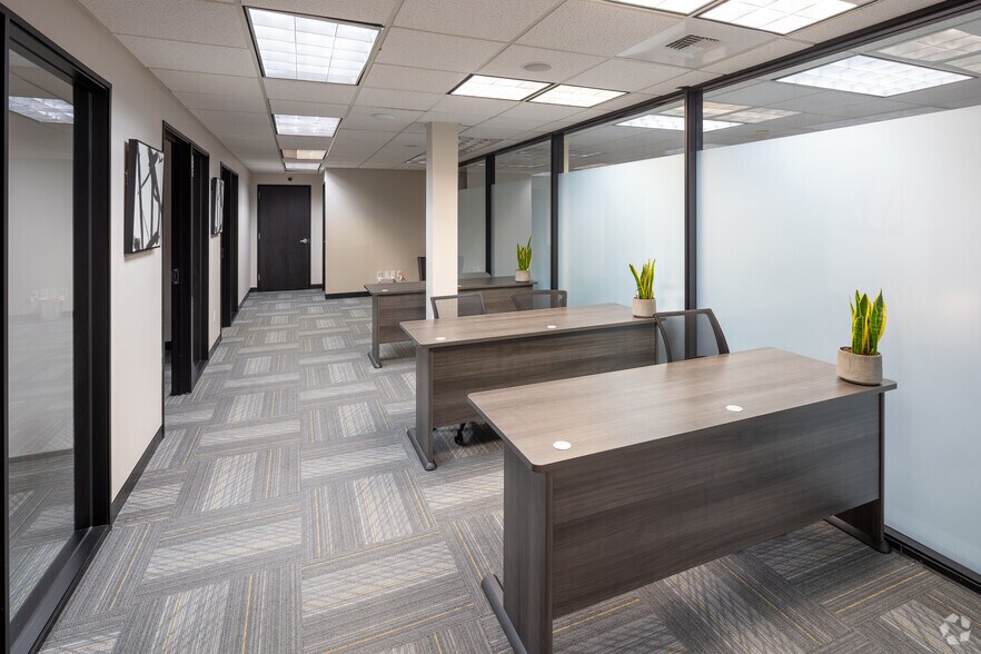 More Photos Of 2955 Main St, Irvine Medical For Lease