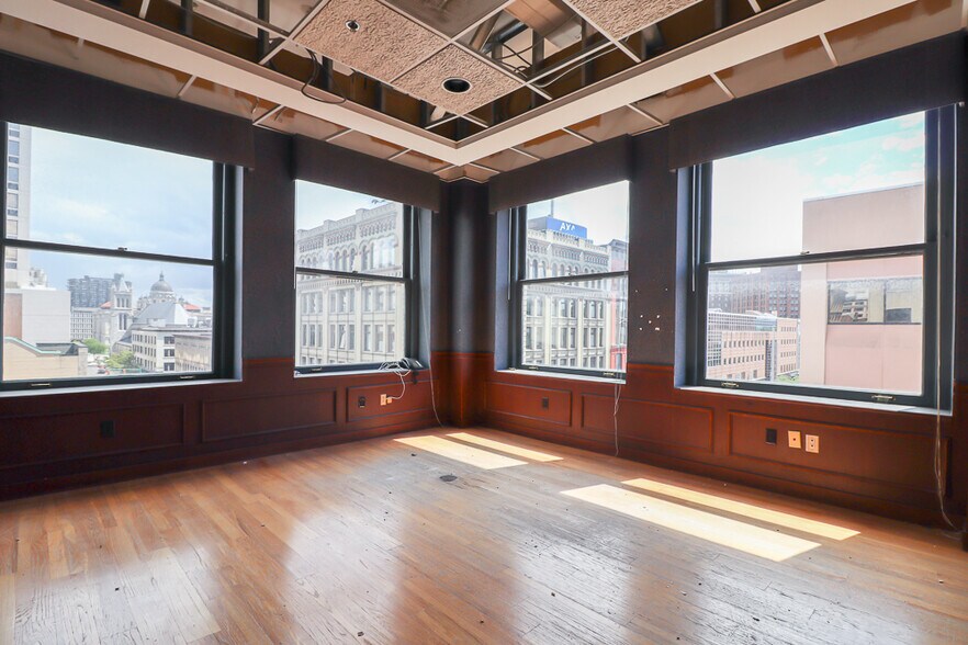 More Photos Of 108-122 W Jefferson St, Syracuse Office Residential For Sale