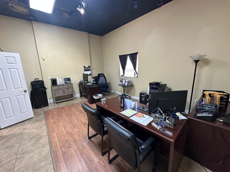 More Photos Of 4315 E Columbus Dr, Tampa Warehouse For Sale