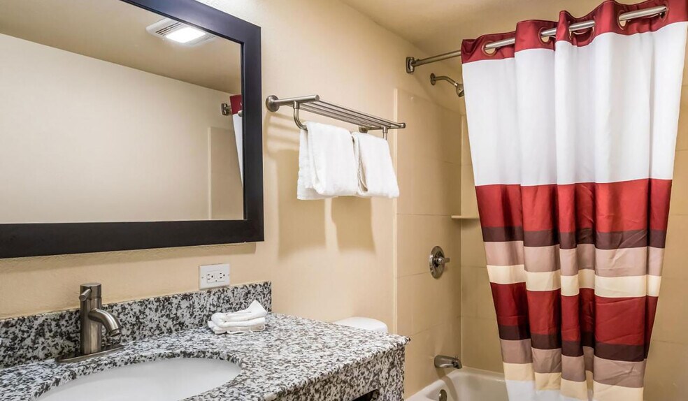 More Photos Of 12340 S Cicero Ave, Alsip Hotel For Sale