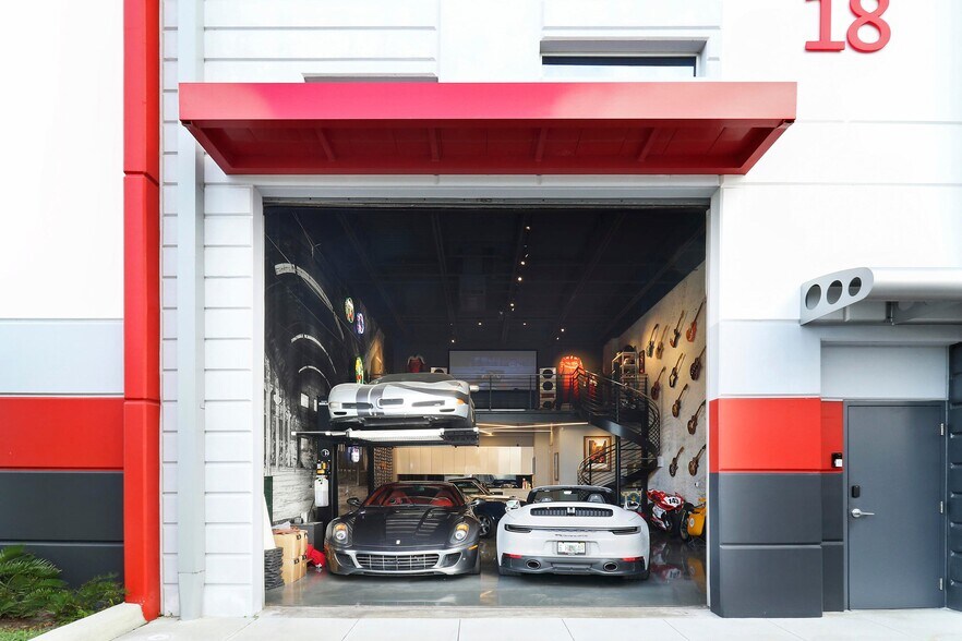 More Photos Of 7210 Haverhill Business Pky, Riviera Beach Warehouse For Sale