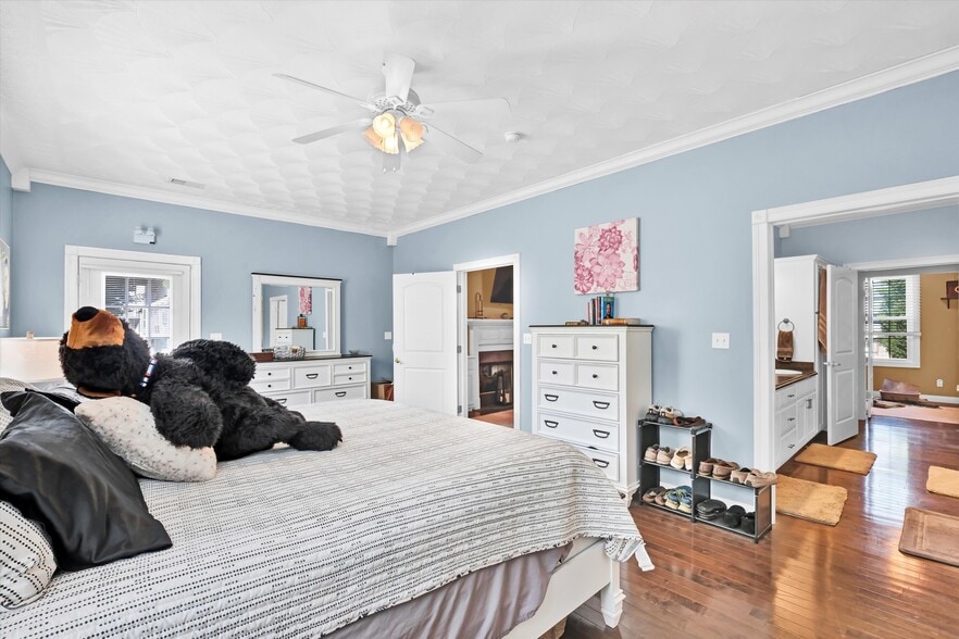 More Photos Of 110 Holy Cross Rd, Loretto Hospitality For Sale