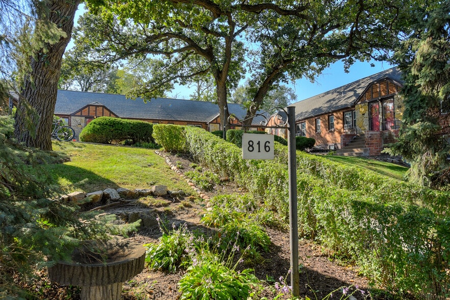 More Photos Of 816 N 36th St, Omaha Apartments For Sale