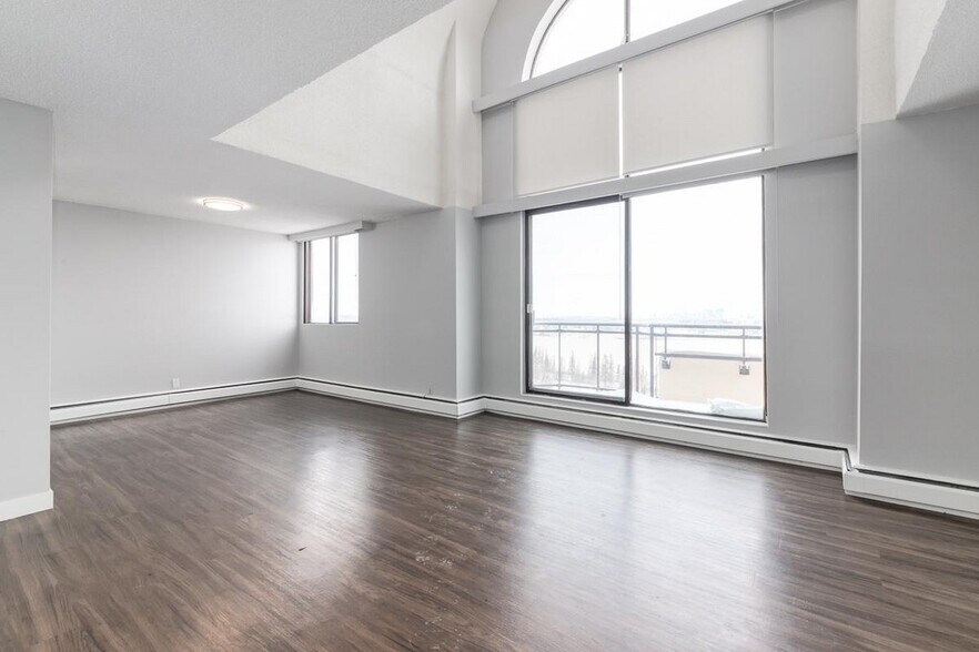 More Photos Of 2105 90 Av SW, Calgary Apartments For Lease