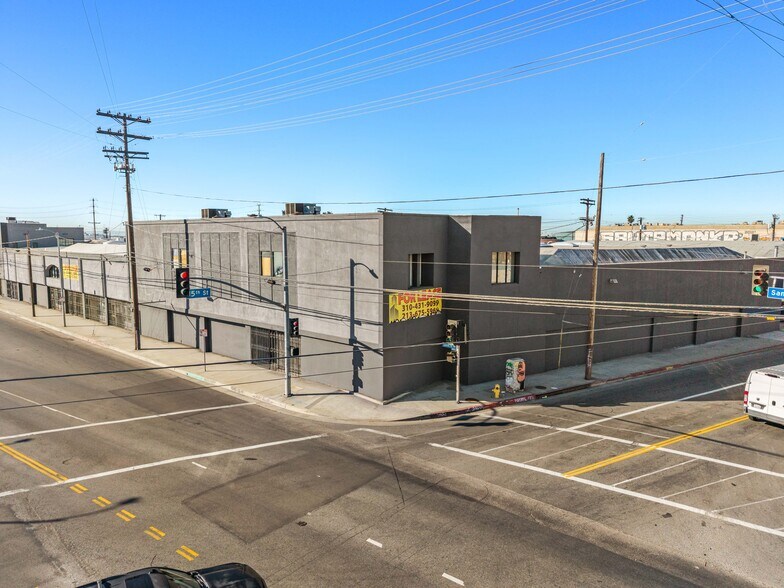 Primary Photo Of 2023-2043 S Santa Fe Ave, Los Angeles Unknown For Lease