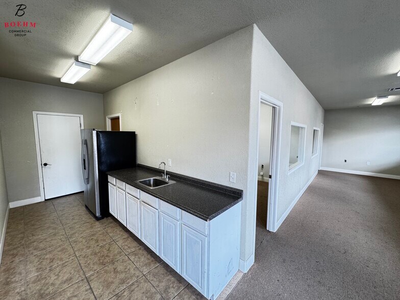 More Photos Of 103 Ranger Dr, Boerne Warehouse For Lease