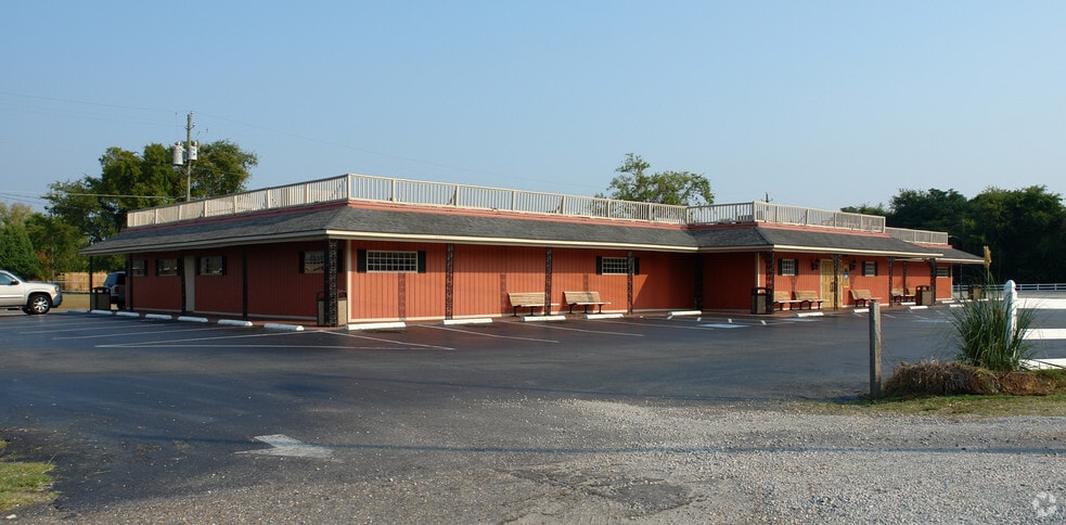 More Photos Of 411 N Eastern Blvd, Fayetteville Restaurant For Sale