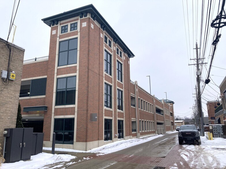 More Photos Of 409 S Main St, Rochester Storefront For Sale