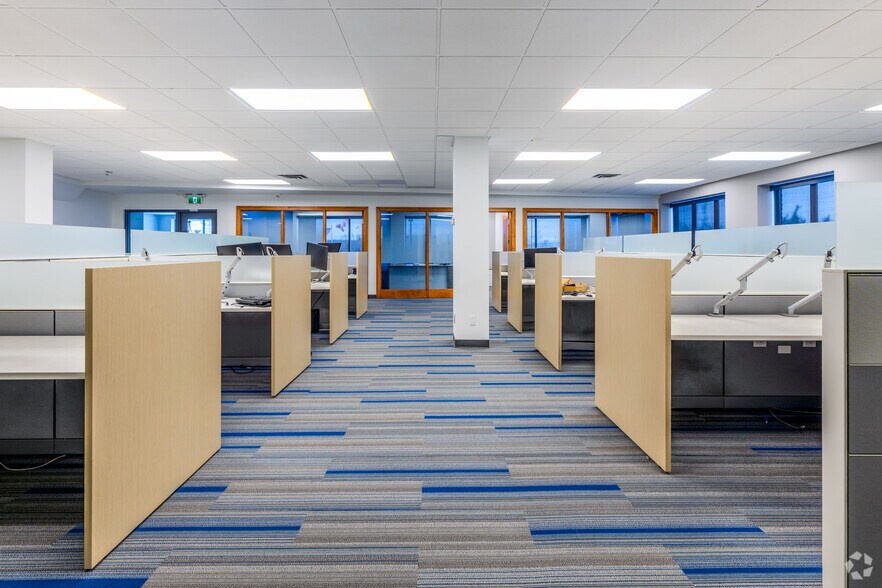 More Photos Of 170 Werlich Dr, Cambridge Service For Lease