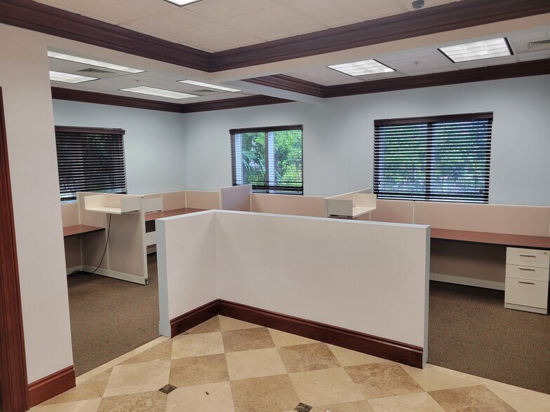 More Photos Of 2949 W Cypress Creek Rd, Fort Lauderdale Loft Creative Space For Sale