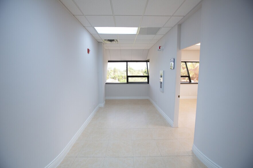 More Photos Of 1100 S Federal Hwy, Deerfield Beach Medical For Lease