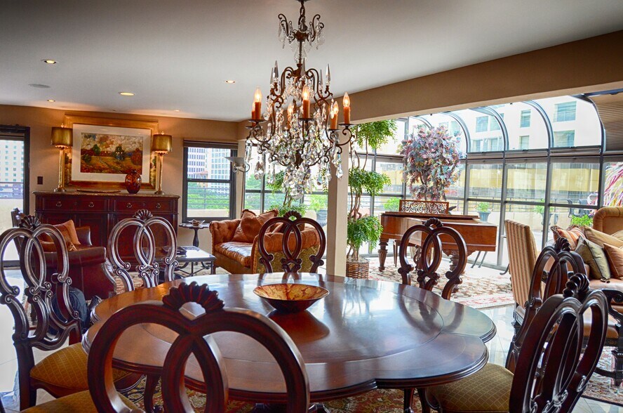 More Photos Of 126 E Main Plz, San Antonio Apartments For Sale