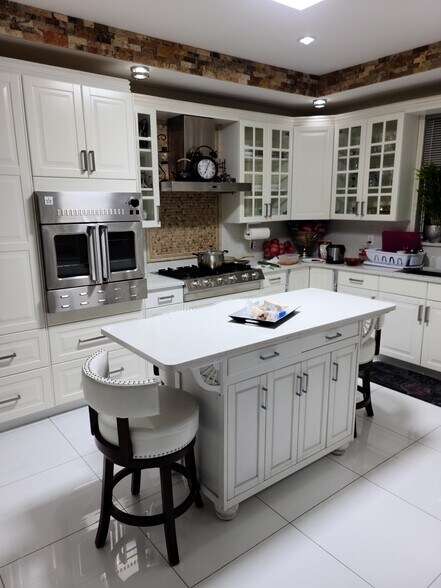 More Photos Of 4415 Atlantic Ave, Brooklyn Apartments For Sale