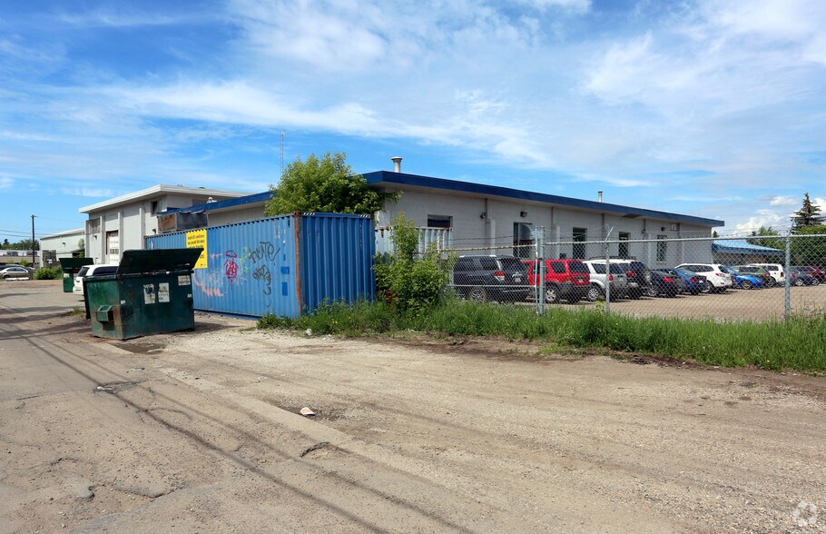 More Photos Of 11755 108th Ave NW, Edmonton Service For Sale