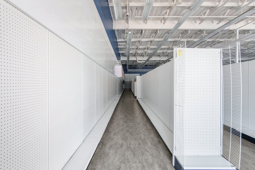 More Photos Of N Tegner Rd, Turlock Unknown For Lease