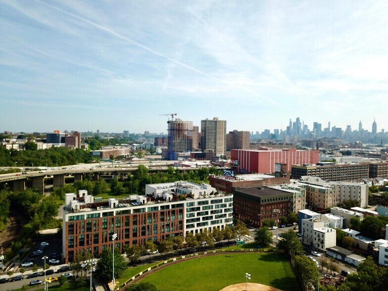 More Photos Of 372 9th St, Jersey City Apartments For Lease