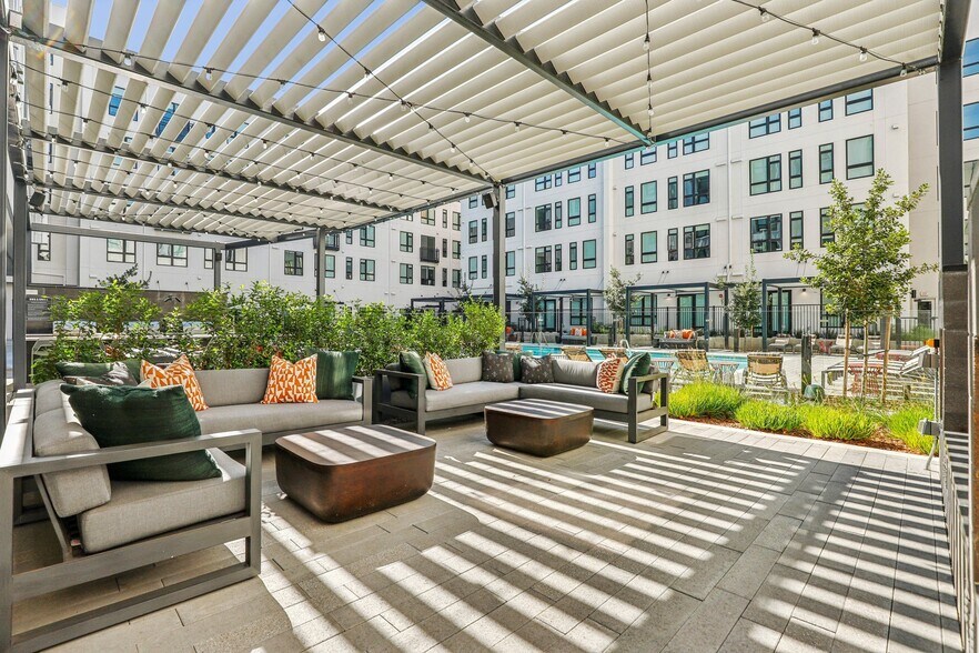 More Photos Of 251 6th St, Sacramento Apartments For Lease