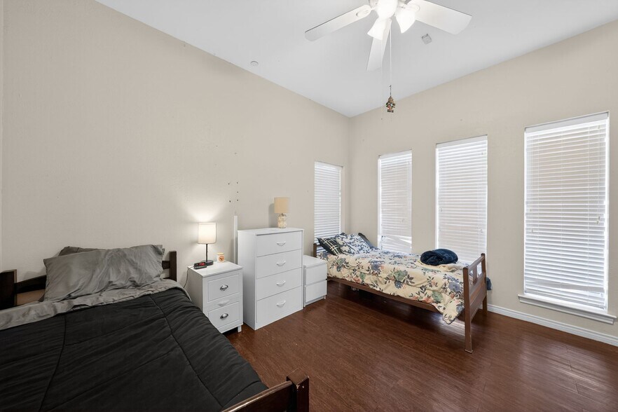 More Photos Of , Dallas Unknown For Sale