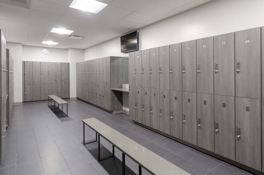 More Photos Of 473 E Washington St, North Attleboro General Retail For Sale