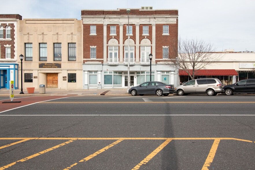 More Photos Of 616 E Landis Ave, Vineland Office Residential For Lease