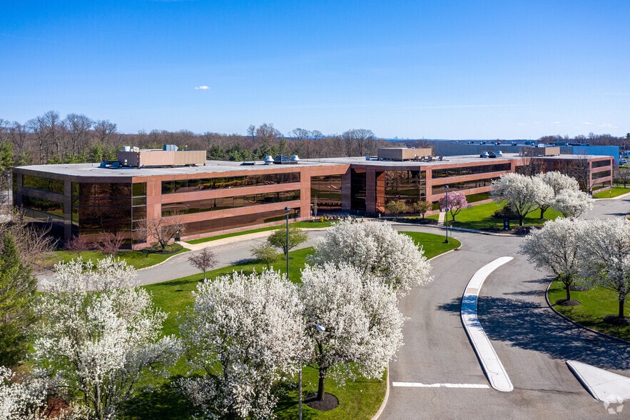 Primary Photo Of 10 Mountainview Rd, Upper Saddle River Office For Lease