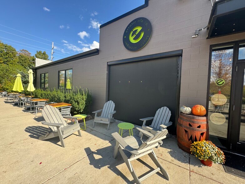 More Photos Of 8080 Grand St, Dexter Auto Repair For Sale