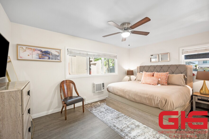 More Photos Of 31 N Parkwood Ave, Pasadena Apartments For Sale