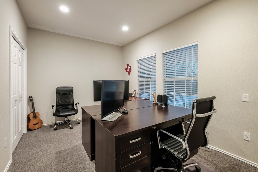 More Photos Of 13003 Jones Maltsberger Rd, San Antonio Loft Creative Space For Lease