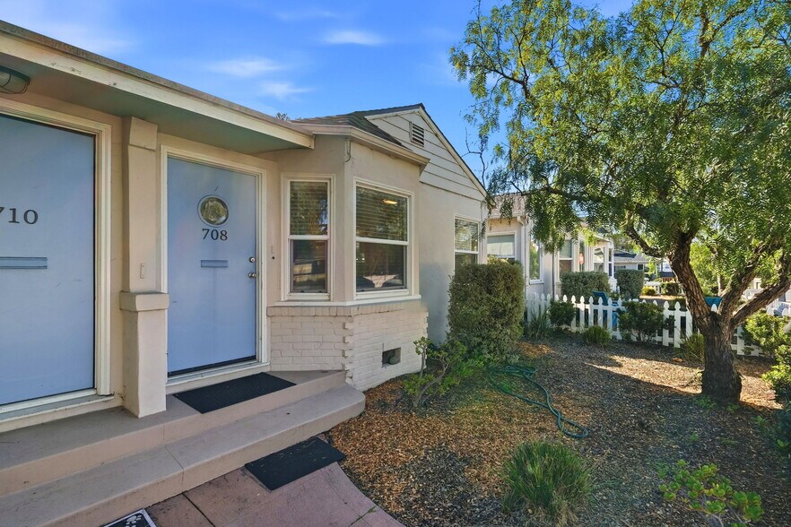 More Photos Of 704 Broadway, Santa Cruz Multifamily For Sale