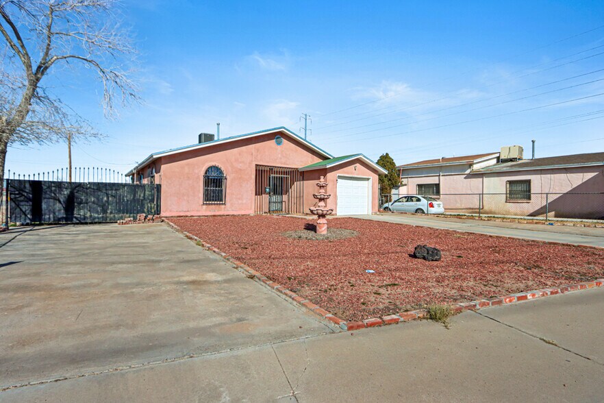 More Photos Of 5200 Doniphan Dr, El Paso Bar For Sale