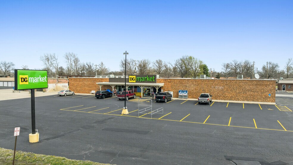 More Photos Of 10020 NW US Highway 24, Silver Lake General Retail For Sale