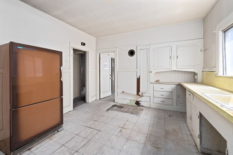 More Photos Of 3101 San Pablo Ave, Berkeley Storefront Retail Residential For Sale