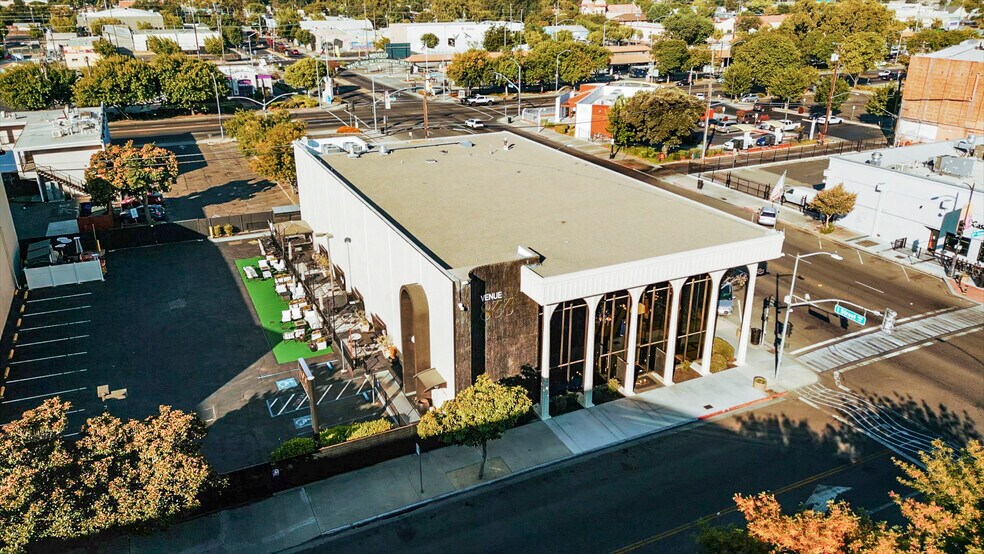 More Photos Of 833 10th St, Modesto Storefront Retail Office For Sale