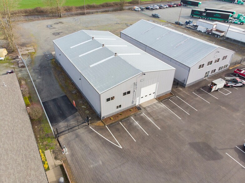 More Photos Of 33919-33923 Highway 99E, Tangent Industrial For Lease