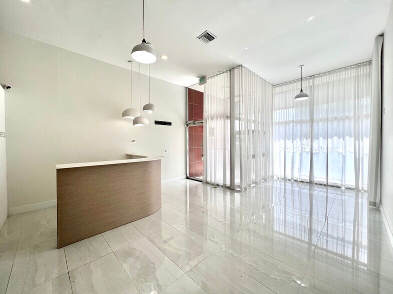 More Photos Of 1400 Ponce De Leon Blvd, Coral Gables Unknown For Lease