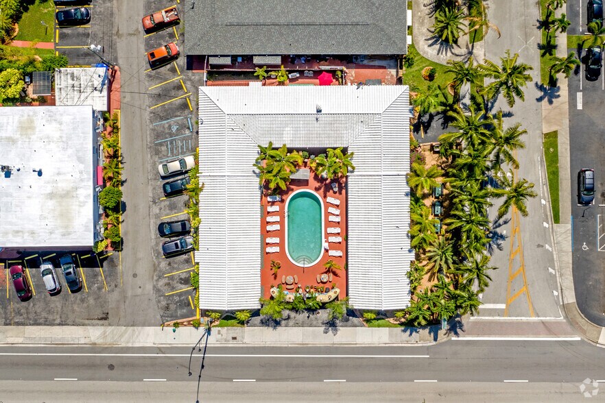 More Photos Of 1419 S Federal Hwy, Hollywood Hotel For Sale