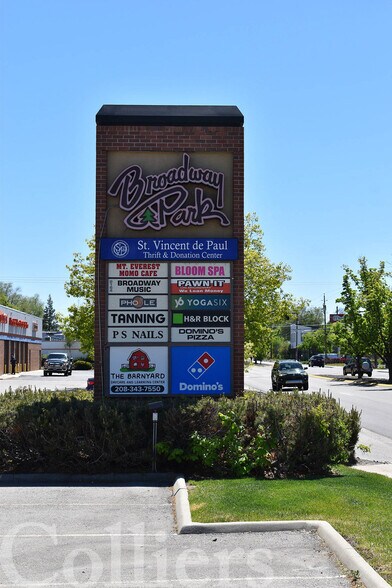 More Photos Of 2100-2174 S Broadway Ave, Boise Storefront For Lease