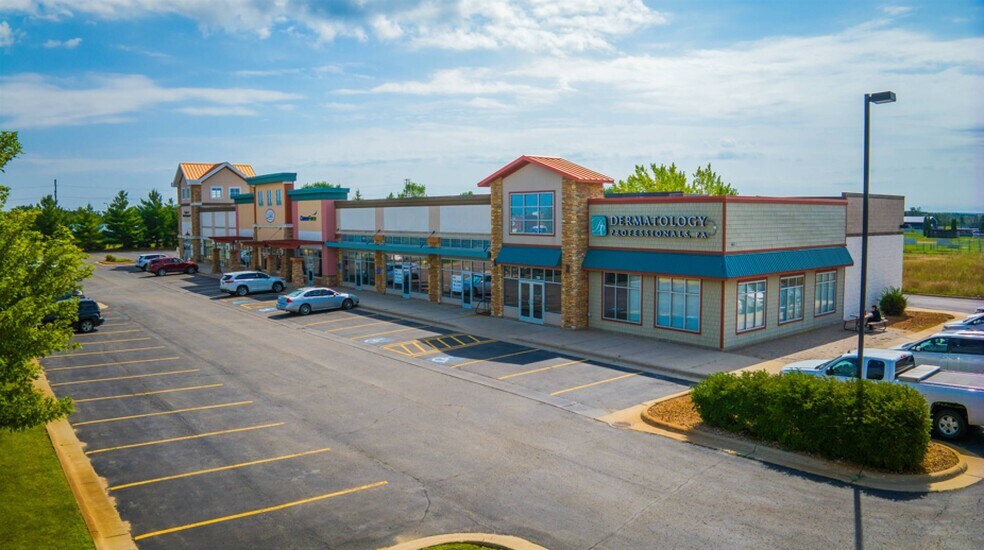 More Photos Of 2300 24th St NW, Bemidji Office For Lease