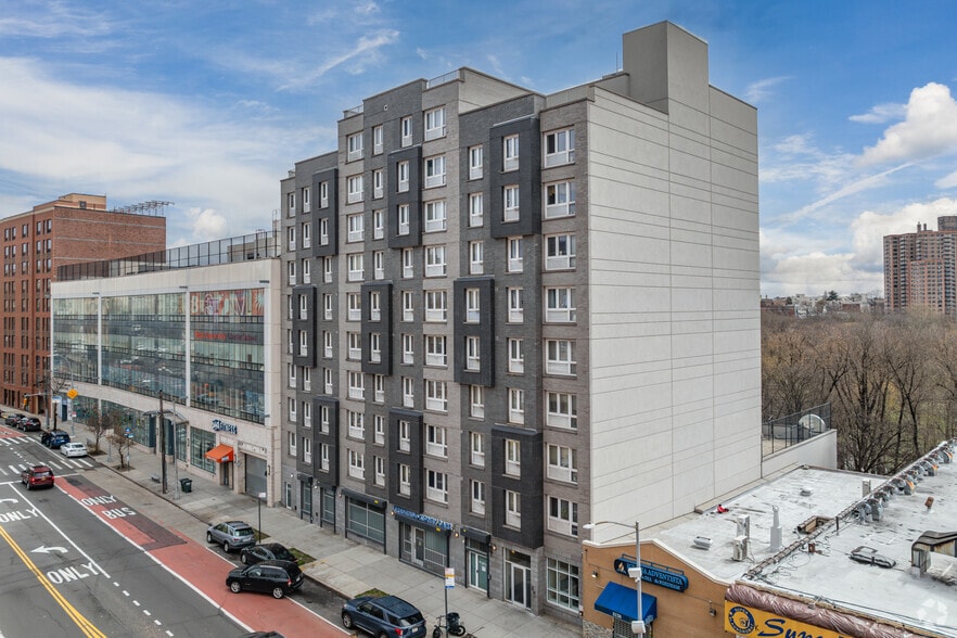 Primary Photo Of 3160 Webster Ave, Bronx Apartments For Sale