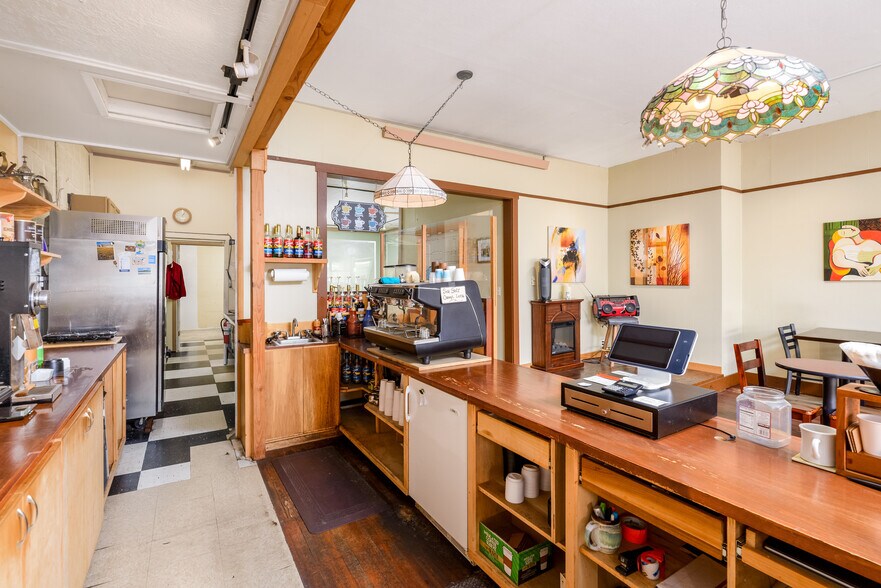 More Photos Of 128 W 1st St, Port Angeles General Retail For Sale