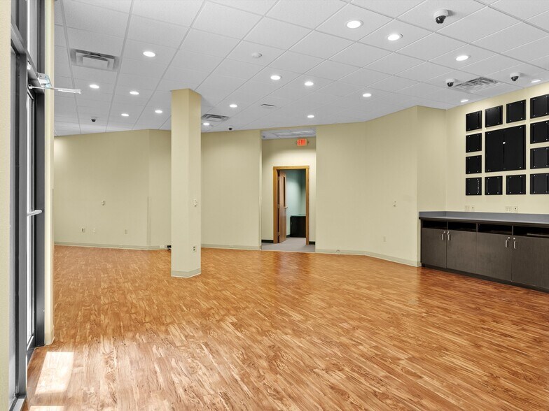 More Photos Of 2205 Forest Ave, Two Rivers Office Residential For Sale