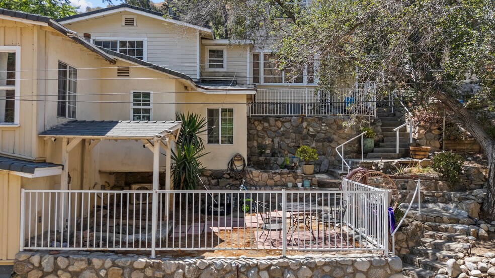 More Photos Of 11346 Santol Dr, Sylmar Apartments For Sale