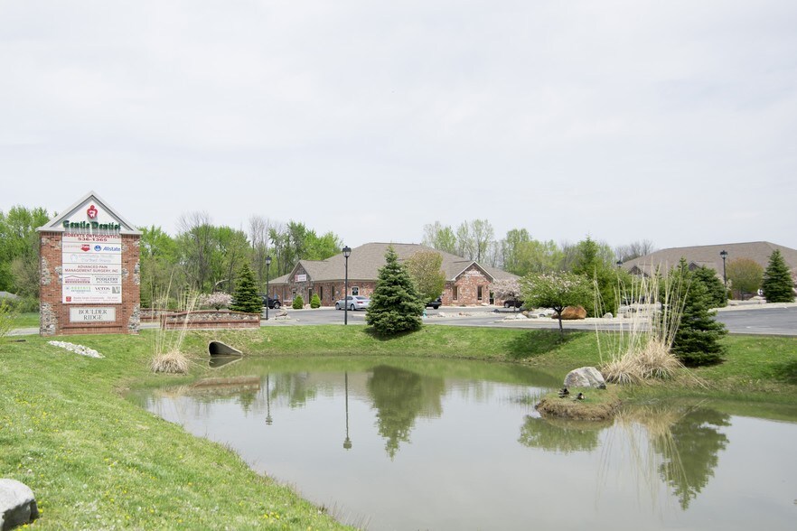 More Photos Of 5905 S Emerson Ave, Indianapolis Medical For Lease