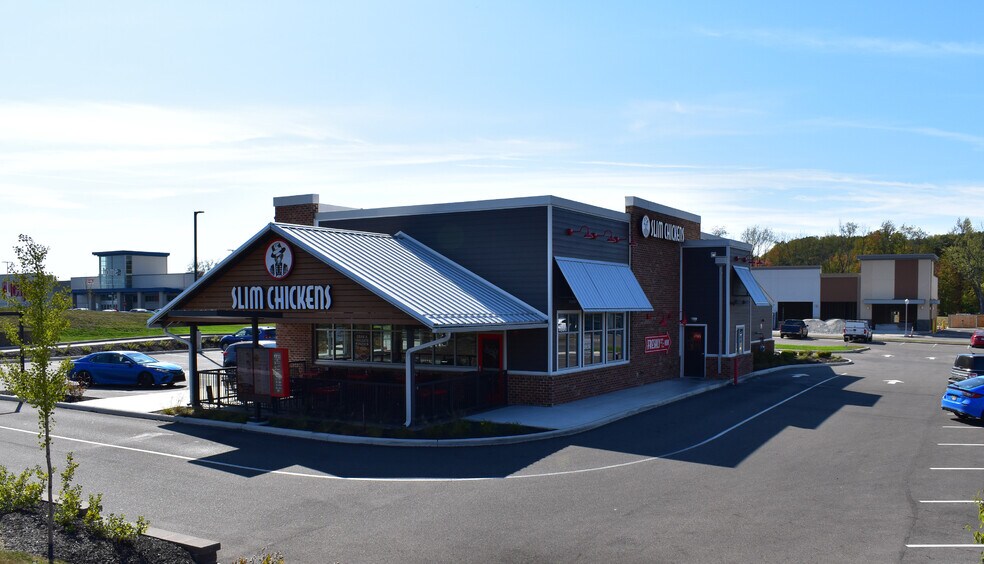 More Photos Of 4990 Fulton Dr NW, Canton Restaurant For Lease