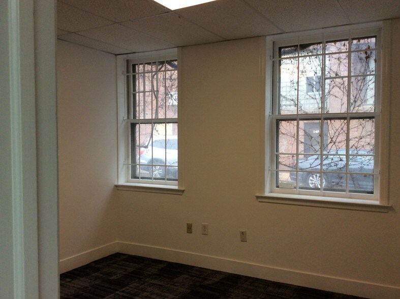 More Photos Of 1187 Broad St, Bridgeport Office For Lease