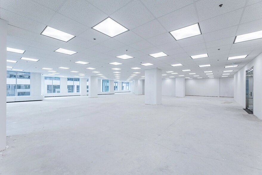 More Photos Of 45 O'Connor St, Ottawa Office For Lease