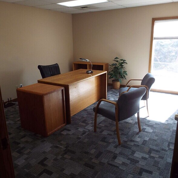 More Photos Of 3060 N Academy Blvd, Colorado Springs Office For Sale